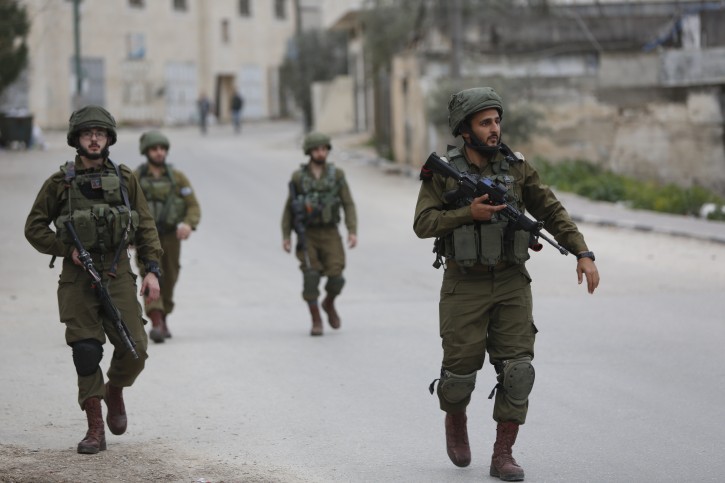 israelsendstroopsaftersettlercouplekilledinwestbank