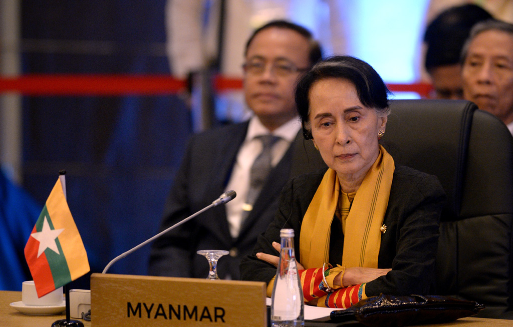 rextillersontodiscussrohingyacrisiswithsuukyi