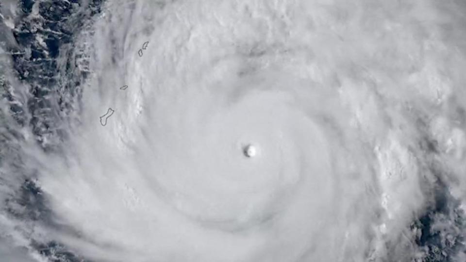 Super Typhoon Sinlaku Batters Remote US Pacific Islands