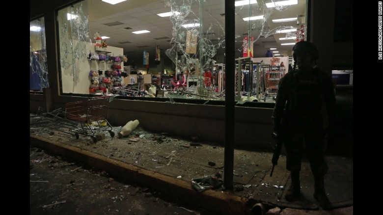 mexico:20%gaspricehikefuelslootingprotests