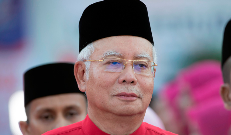 malaysianpmnajibrazakannouncesdissolutionofparliamentforelection