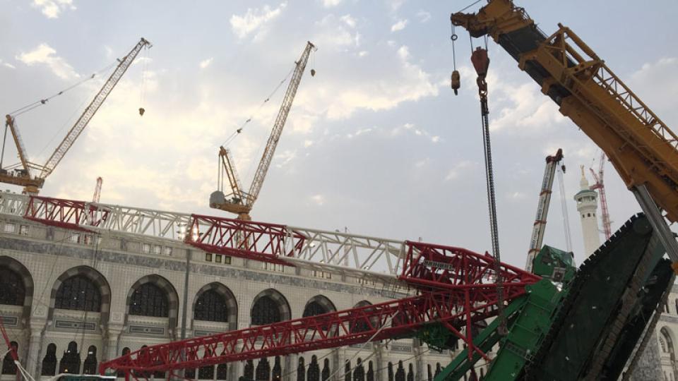 makkah’sgrandmosquefreeofconstructioncranesafter15years
