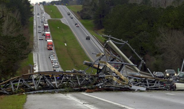 atleast14peopledeadondayoftornadoesinus