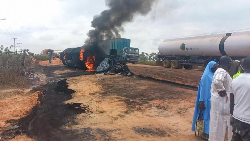 gasolinetankerexplosioninnigeriakills90injures50