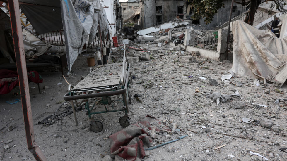 israeliairstrikehitsgaza’slastfunctioninghospital