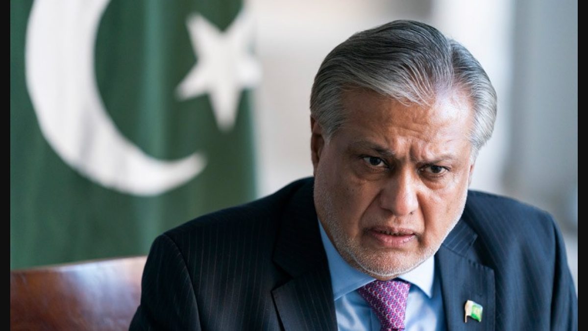 pakistanwillseriouslyconsiderrestoringtradetieswithindia:mohdishaqdar