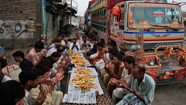 howmanyhoursdoufast?herearesomepeoplewhofastmorethan20hoursadayduringramadan