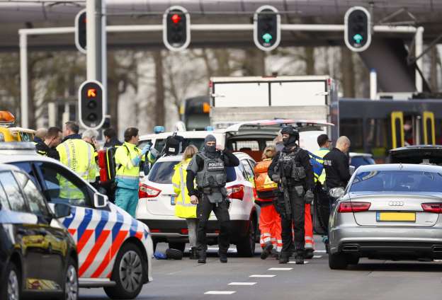 severalinjuredindutchtramshooting‘terroristmotive’possible:police