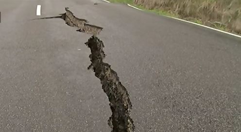 newzealandhitbyaftershocksaftersevereearthquake