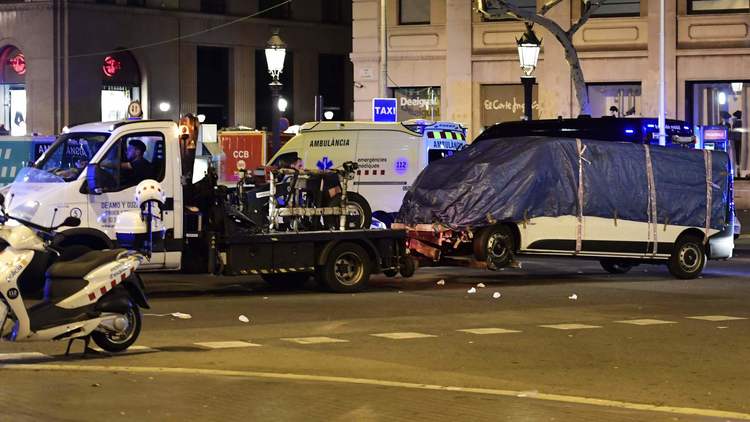 barcelonavanattackkills13injures100;policekill5suspectsin2ndassaultinseasideresorttown