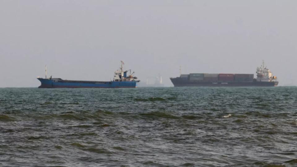 Iran Says Strait of Hormuz is Under its Control
