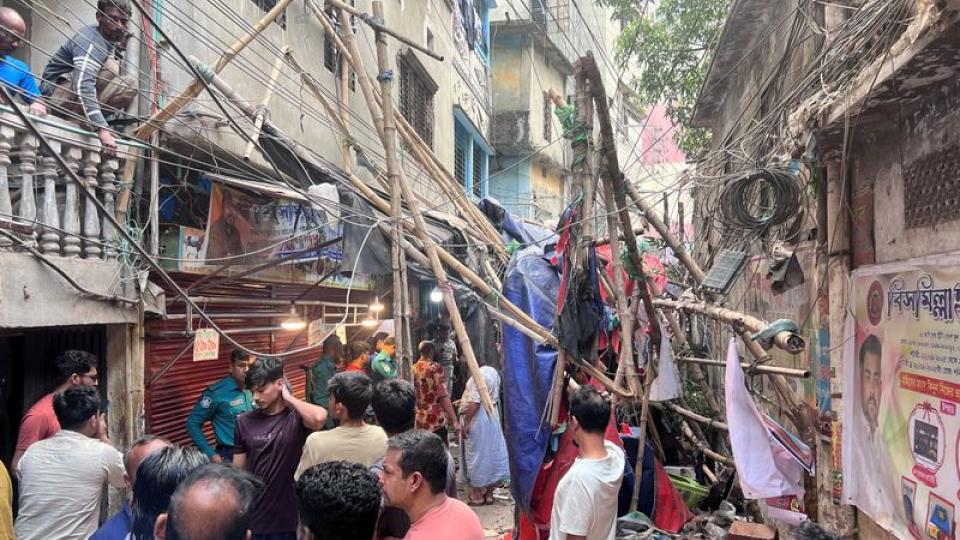 Earthquake Jolts Dhaka, tremors telt across Bangladesh