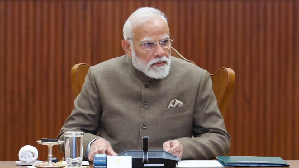 PM Modi discusses Middle East conflict with leaders of Oman and Kuwait