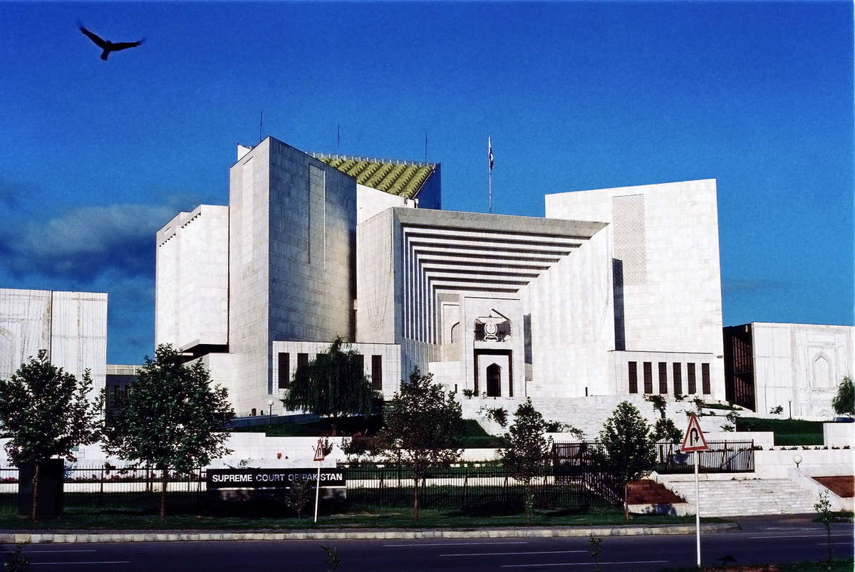 pakistansupremecourtseeksrecordofnationalassemblyproceedingsonnotrustmotion