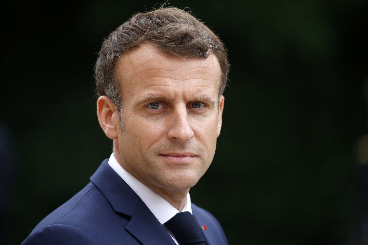 emmanuelmacronbeatsmarinelepentosecuresecondconsecutivetermasfrenchpresident