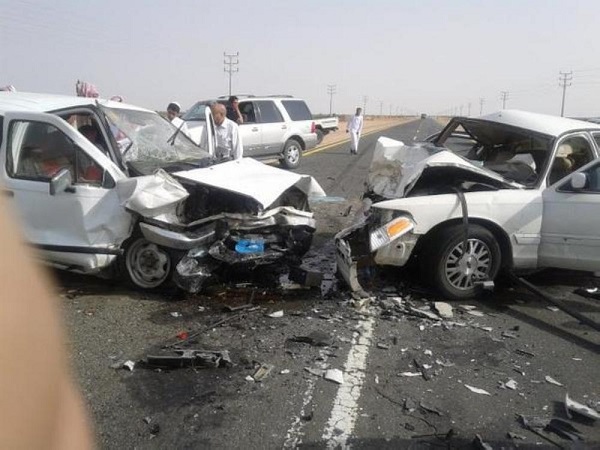 keralacoupleandtheirthreechildrendiesinroadaccidentinsaudiarabia