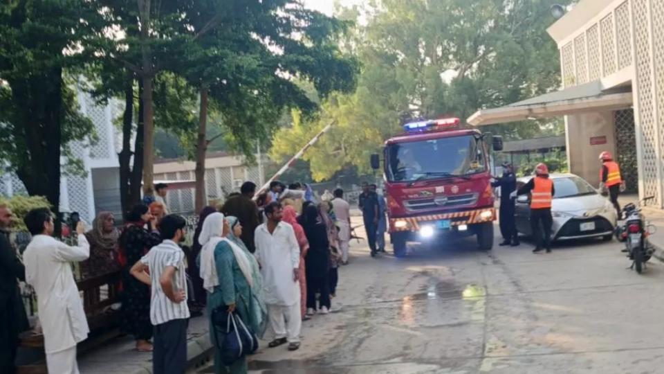 14 Newborns Die in Fire at Islamabad Maternity Hospital