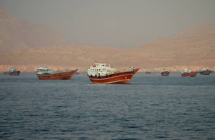 Agreement with Oman on Hormuz shipping route reached, warns of US actions: Iran