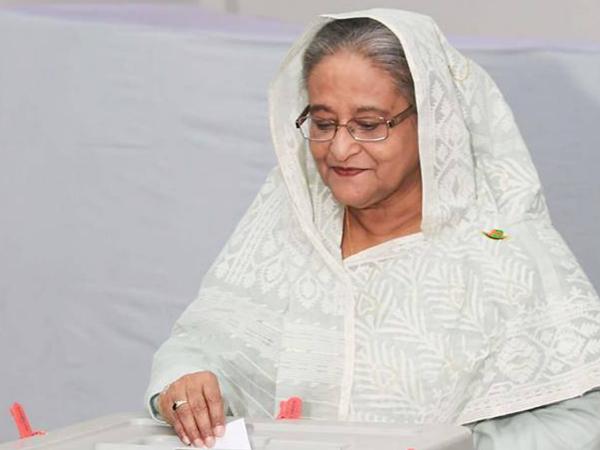 bangladeshcourtsentences9activiststodeathforattackingpmsheikhhasina