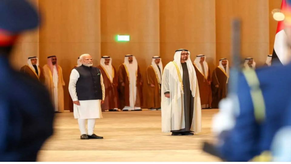 pmmodiholdswiderangingtalkswithuaepresident