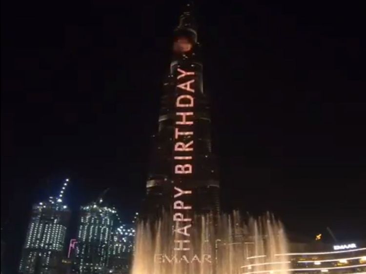 burjkhalifalightsupforshahrukhkhan