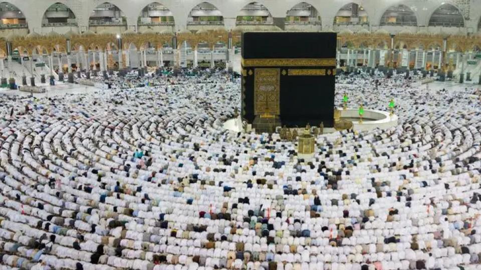 Over 52 million worshippers visit Two Holy Mosques in Safar 1447