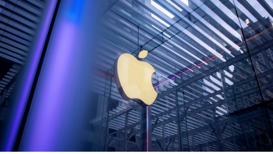 Make iPhones in US or pay 25% import tax, Trump threatens Apple