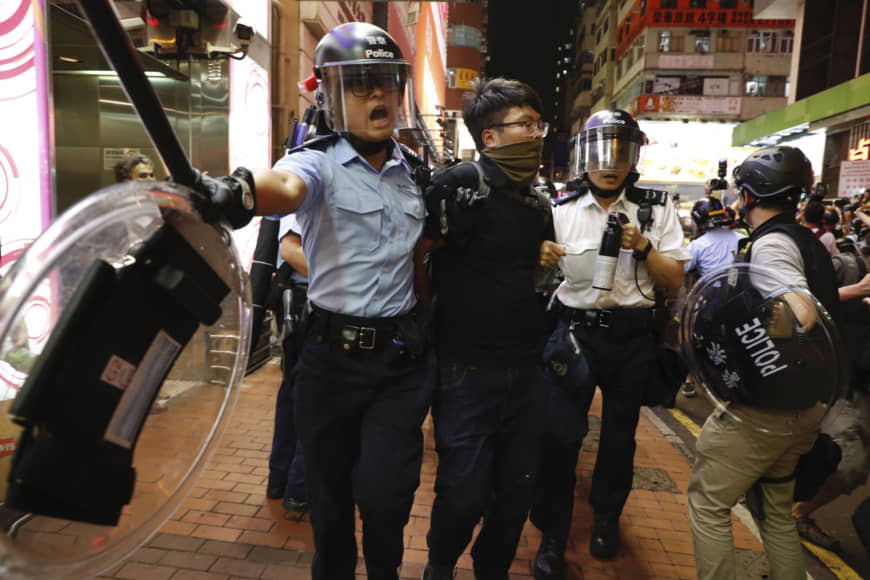 protestersclashwithpoliceinhongkong