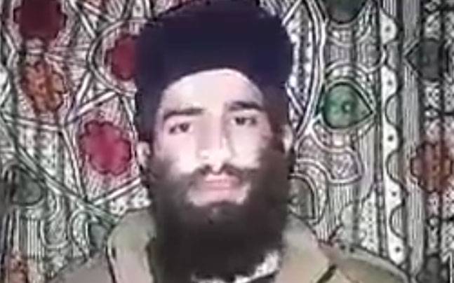 throwstonesatsecurityforcesforislam:burhanwanissuccessorzakirmusaurgesprotestors