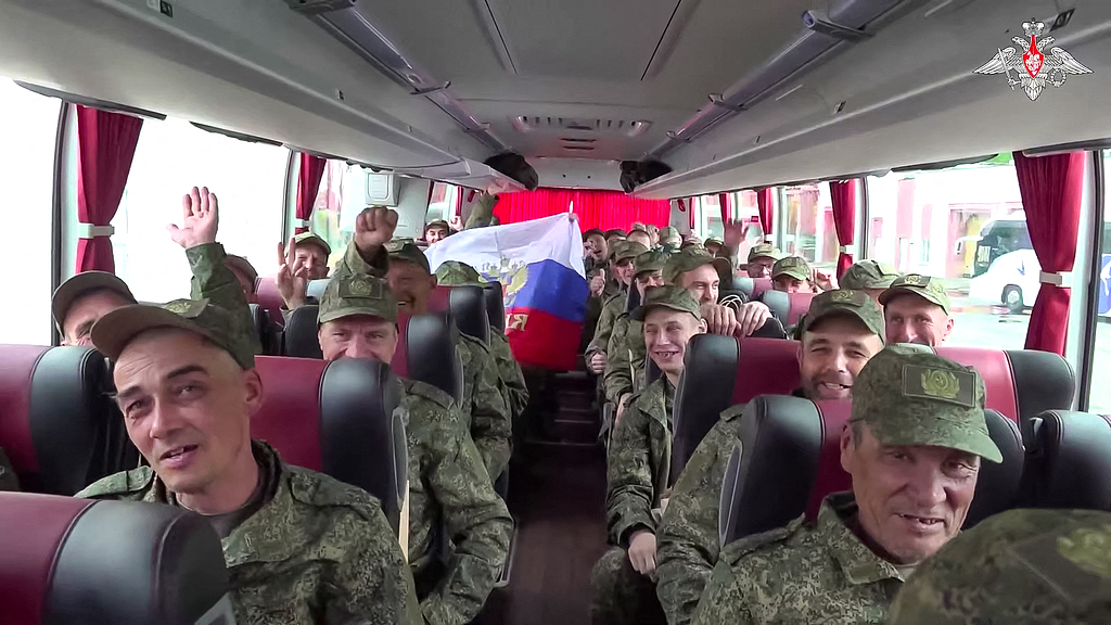 Russia, Ukraine wraps up largest prisoner swap