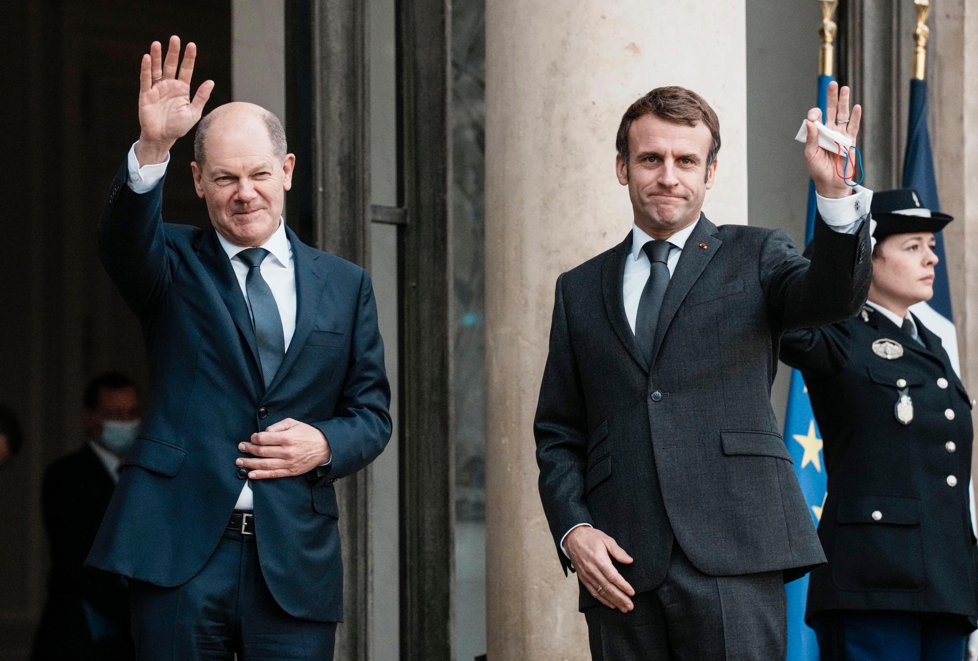 France Prez Macron and German Chancelor Scholz meet in Berlin to discuss Russia