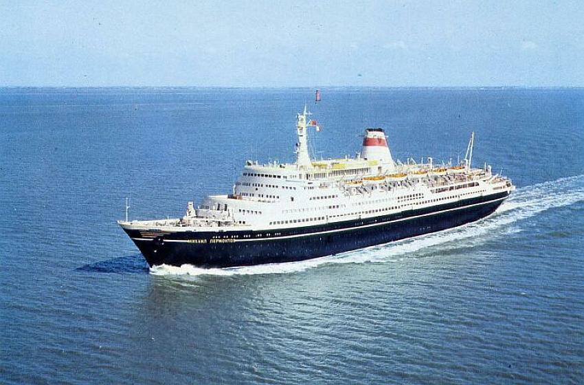 kiribati:ferrythatsankinpacificwasorderednottocarrypeople