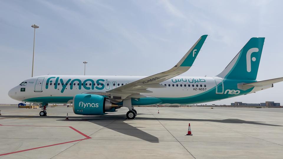 After 12-year hiatus, 1st Saudi passenger flight lands in Damascus