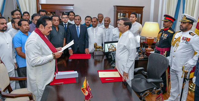 mahindarajapaksatobesworninasnewpmofsrilanka