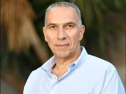 israelipmnetanyahuappointsformernavycommanderelisharvittobenextheadofshinbet