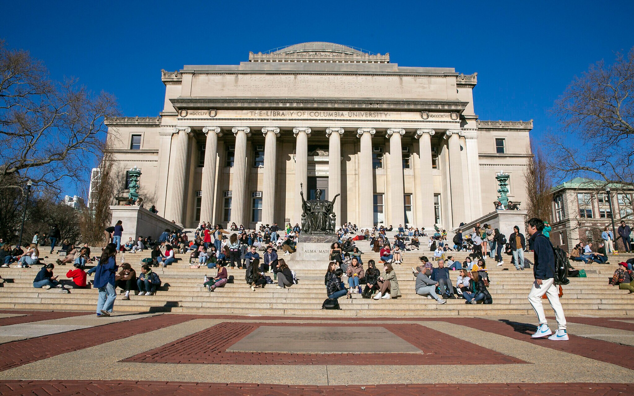 Columbia University agrees to pay $221m to settle dispute with Trump administration
