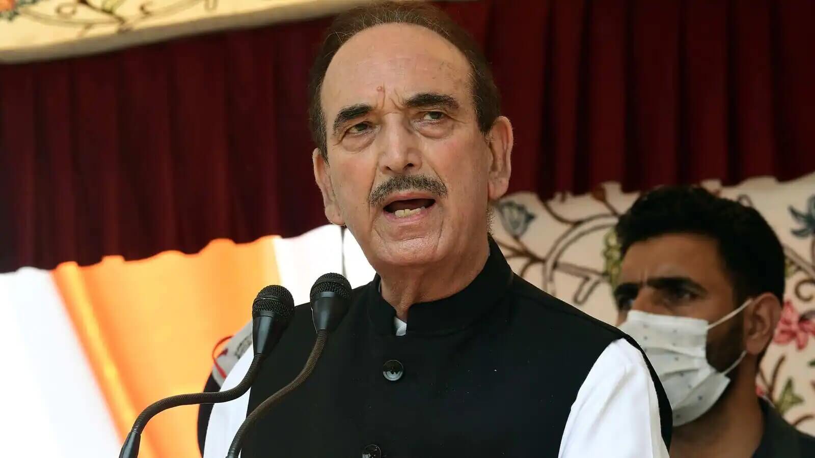Congress leader Ghulam Nabi Azad likely to launch his party next week