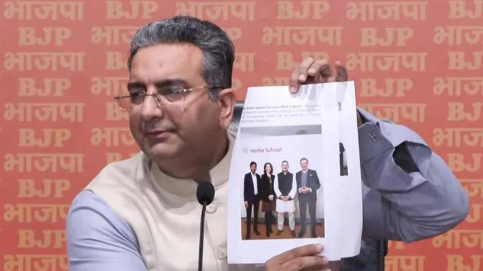 BJP criticised Rahul for Germany visit during Parliament session