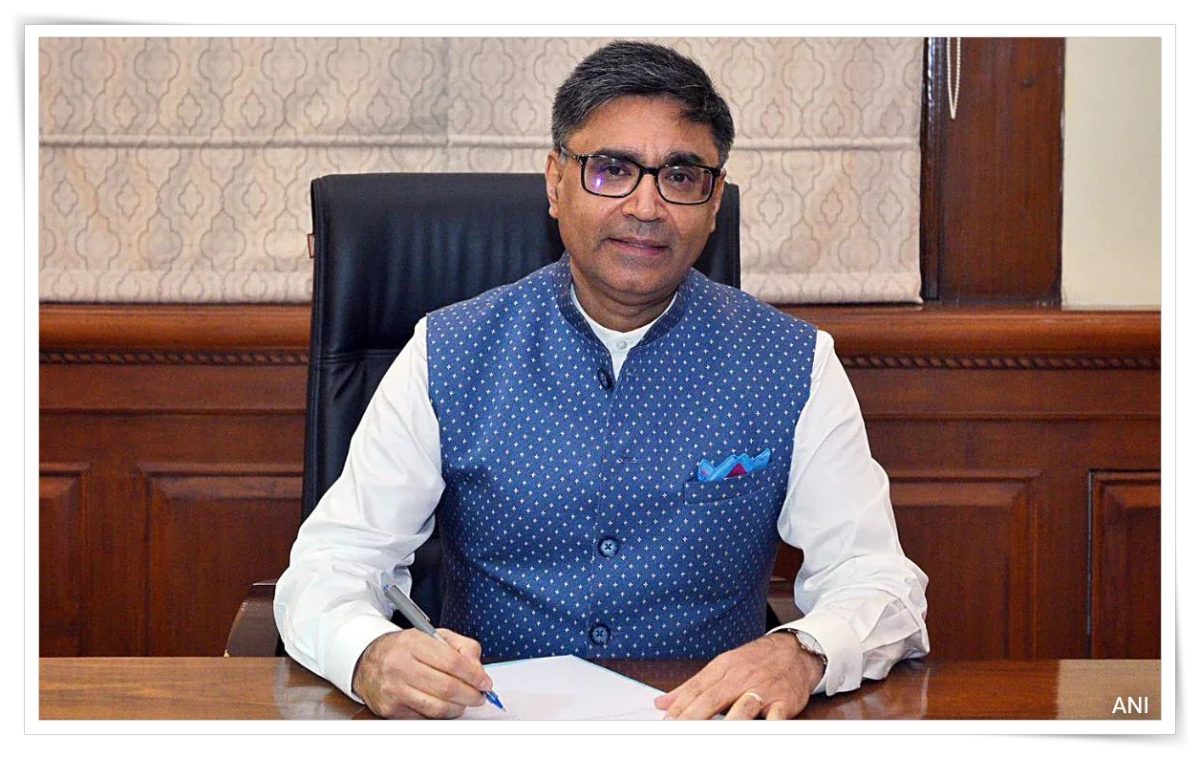 foreignsecretaryvikrammisritoembarkon2dayvisittobhutan