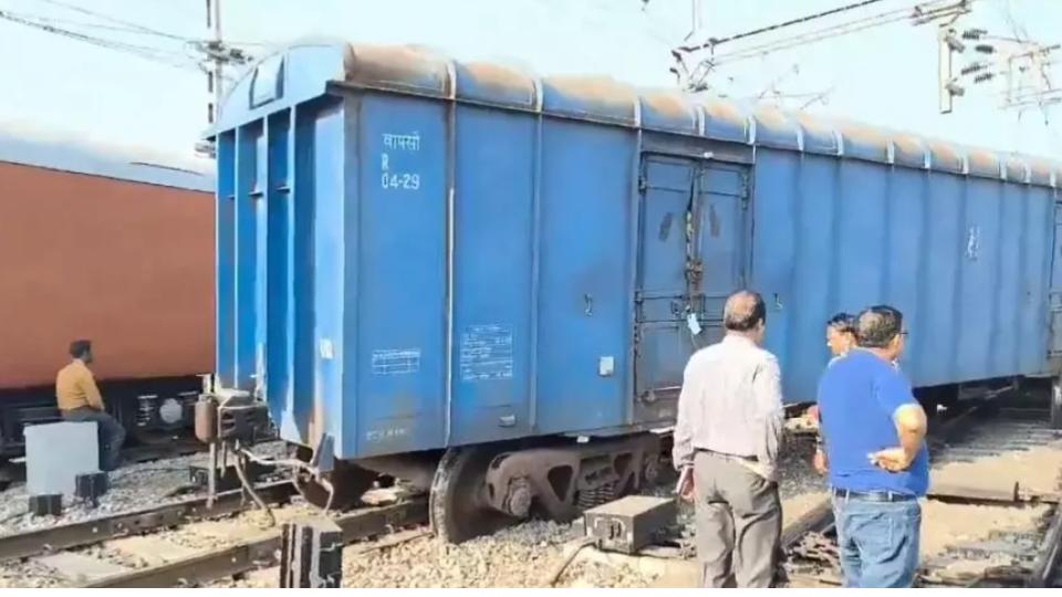 Two loaded wagons of a goods train derailed in Odisha