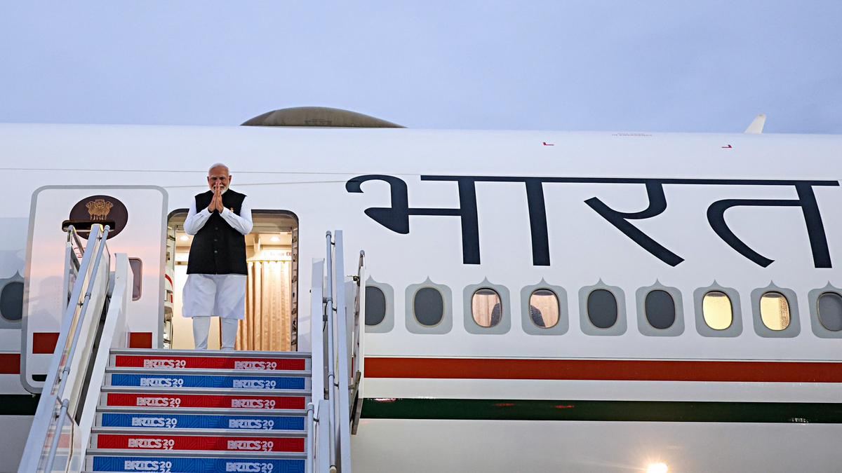 pmmodiarrivesindelhiafterattendingbricssummitinrussia