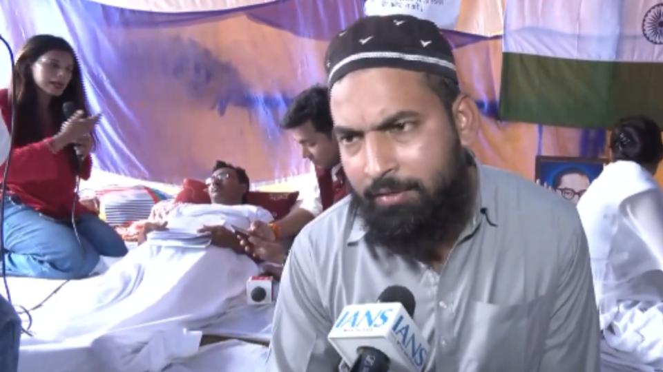 Junaid reaches Ranchi to support student protests