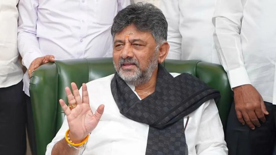 Shivakumar seeks postponement of TN CM’s Bengaluru visit over protests