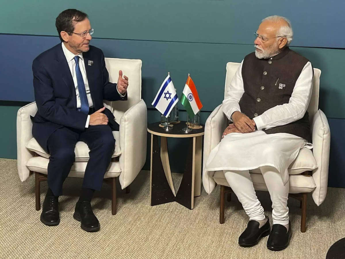 cop28summit:pmmodimeetsisraelipresidentbatsforearlyresolutionforhamaswar