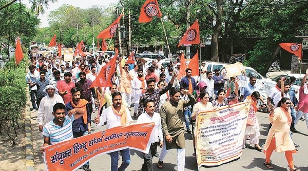 rightwingdisruptsfridayprayersagain;30detainedigurgaon: