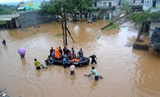 severaldistrictsexperiencenormaltoheavyrainfallinandhrapradesh