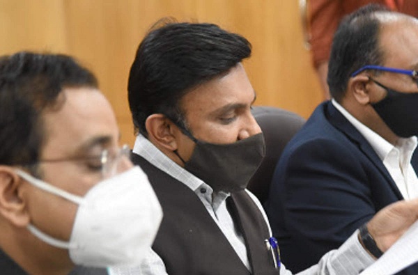 karnatakaexpertcommitteeadvisestohospitalstousedistilledwaterinhumidifierstoavoidblackfungusinfection