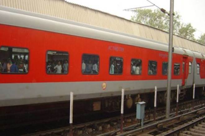 passengeropensfireinsidesealdahrajdhaniexpressinjharkhandarrested