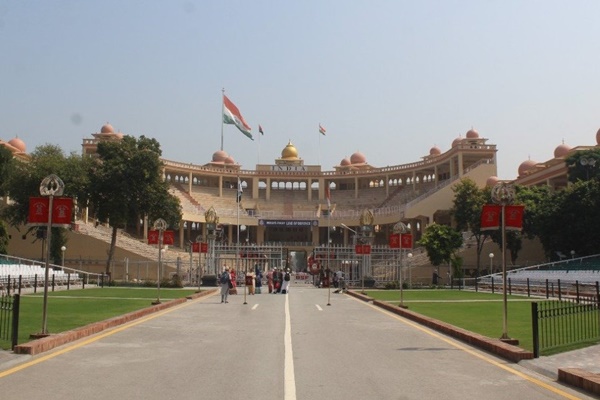 jathaof5700sikhscrossovertopakistanviaattariwagahforkhalsasajnadiwas