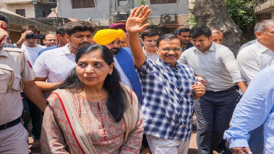 Kejriwal begins LS poll campaign, says PM Modi wants to crush AAP